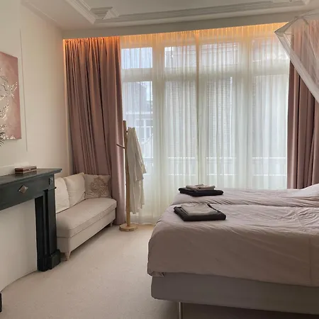 Spacious & Bright Near Vondelpark And Leidseplein